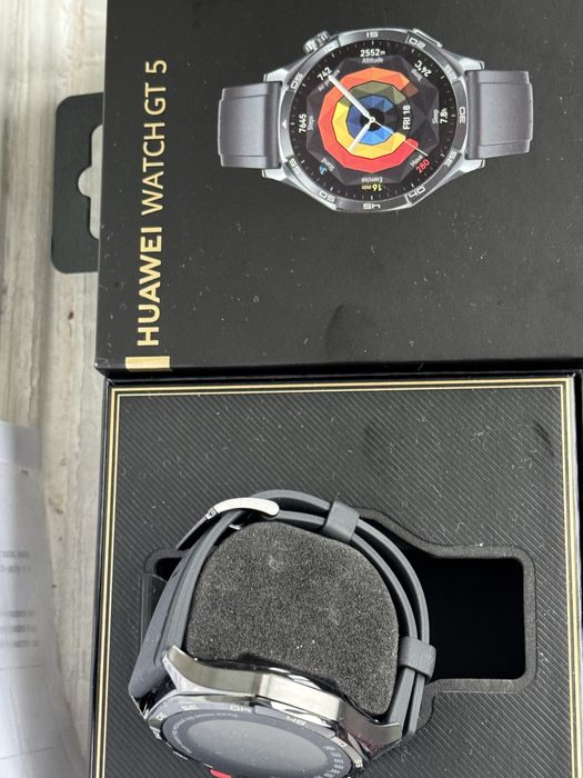 Смарт часовник HUAWEI WATCH GT5