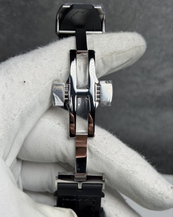 Часовник Franck Muller черен