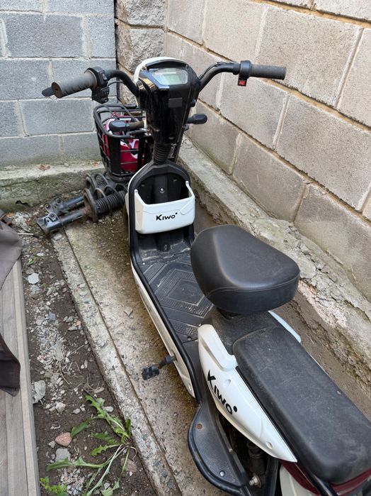 Продам электрический скутер