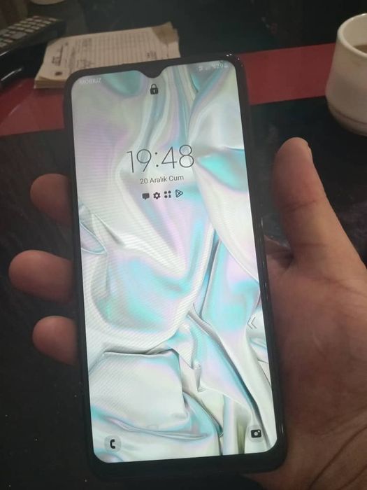 Samsung A12 black 64 xotira 4 ram