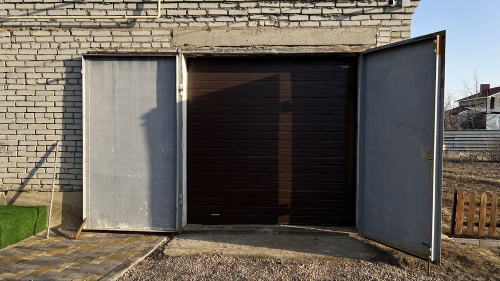 Продам двери от железных ворот