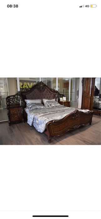 Спальный гарнитур