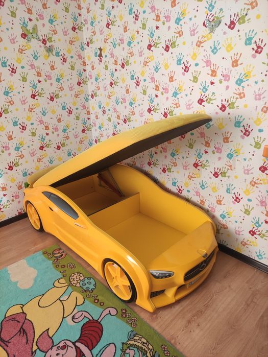 Детская кровать-машина