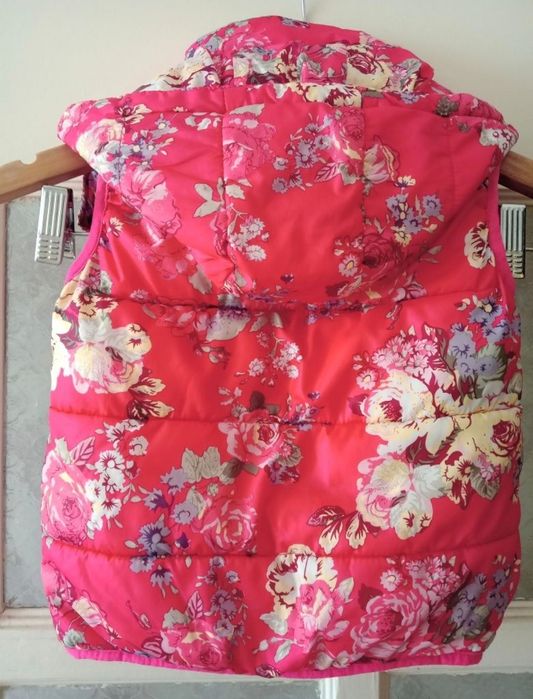 Безрукавка для девочек