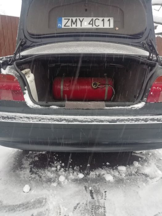 Продам Е39 на ходу. 1996г 2 литра ванус