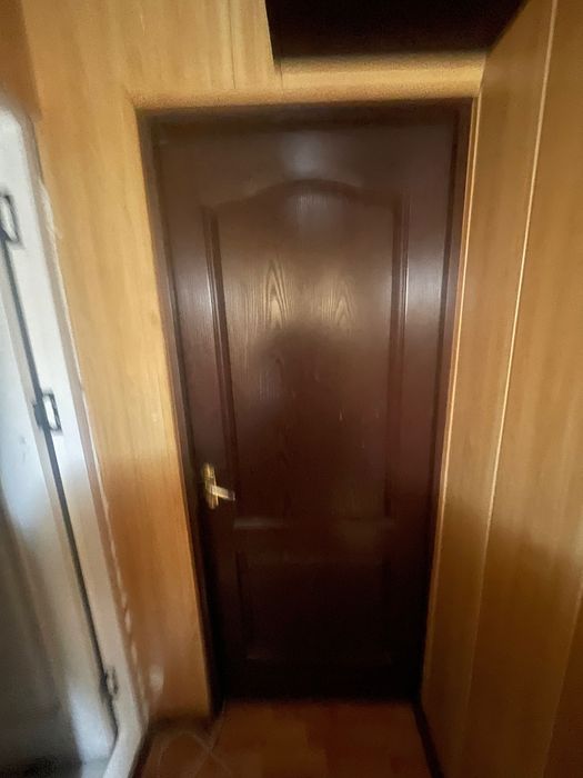 Продается б/у двери