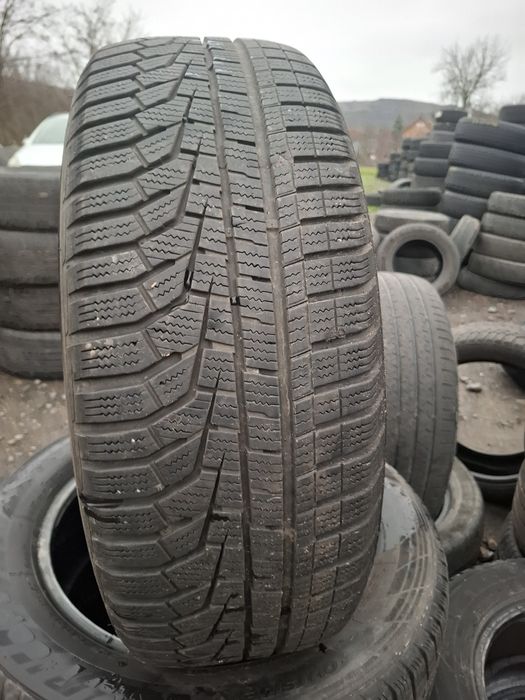 Vand 1 sau 2 anvelope 215 60 17  hankook bune de iarna am 3 buc