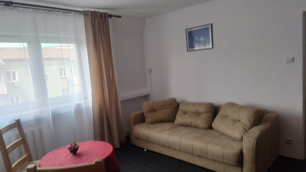 Garsoniera de închiriat