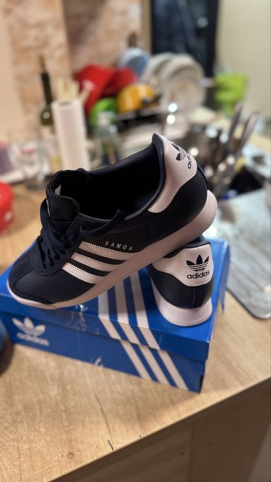 Vand Adidași Adidas Samoa nr 45 piele