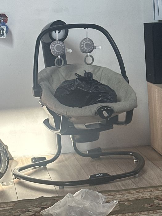 Шезлонг/элекрокачели детская Joie