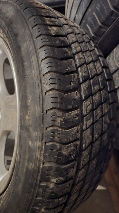 Только резина 215/55/16