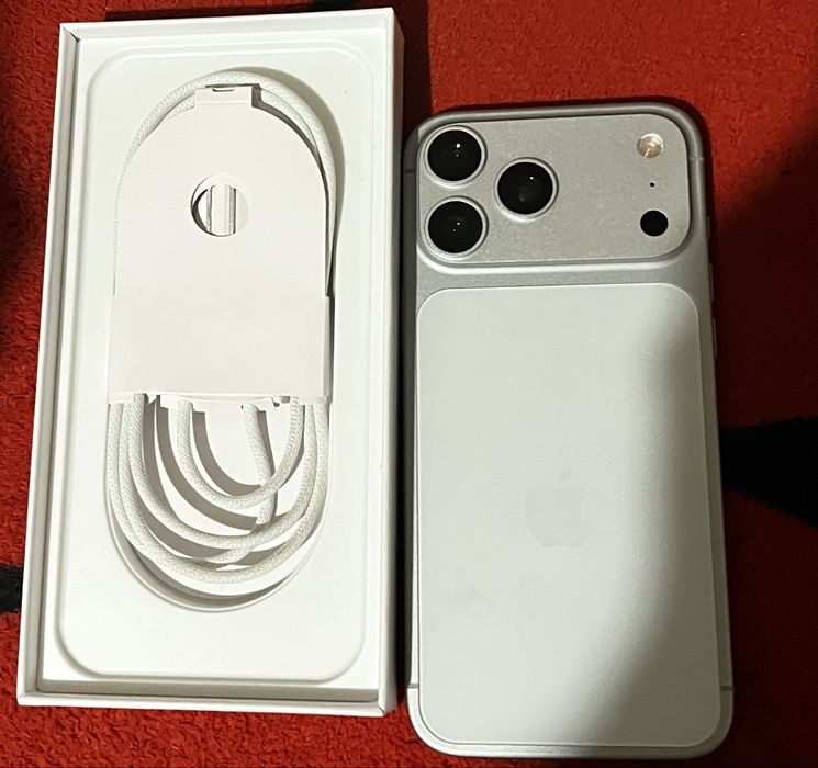 Vand Iphone 17 Pro Max de 1TB