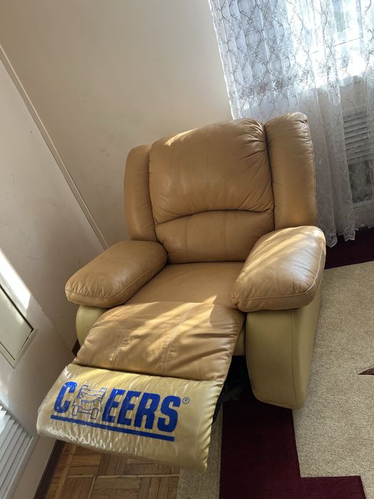 Кресло качалка кожаная