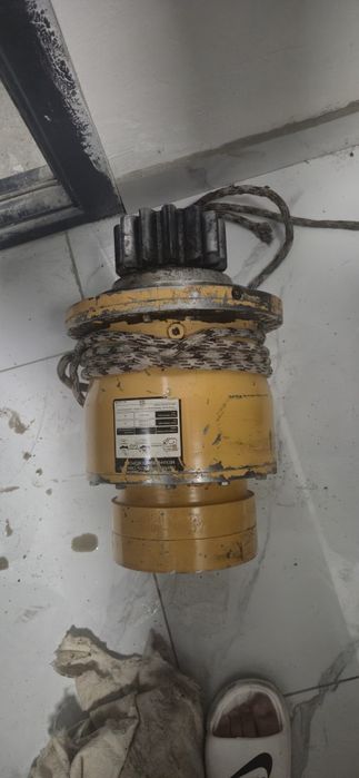 Редуктрр поворотный xcmg xct25