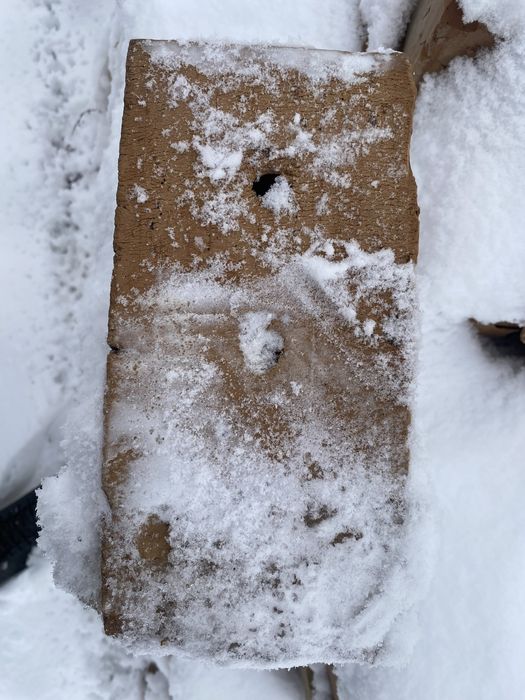 Кирпич Кірпіш.