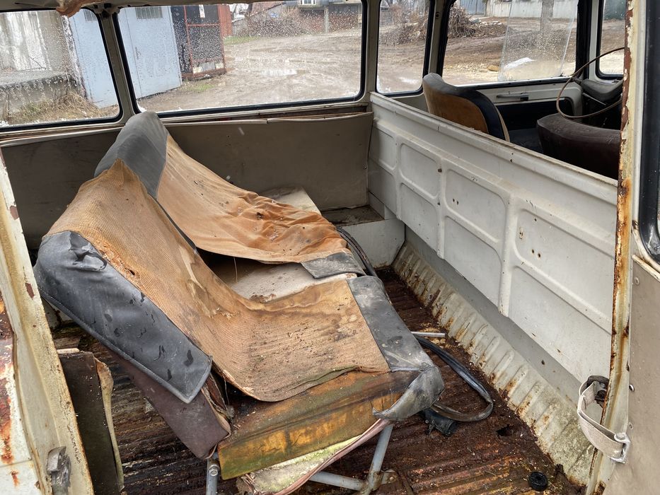 Баркас Б1000 пътнически