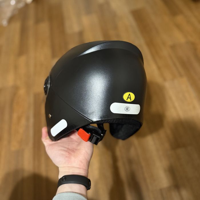 Шлем с визором и солнечными очками