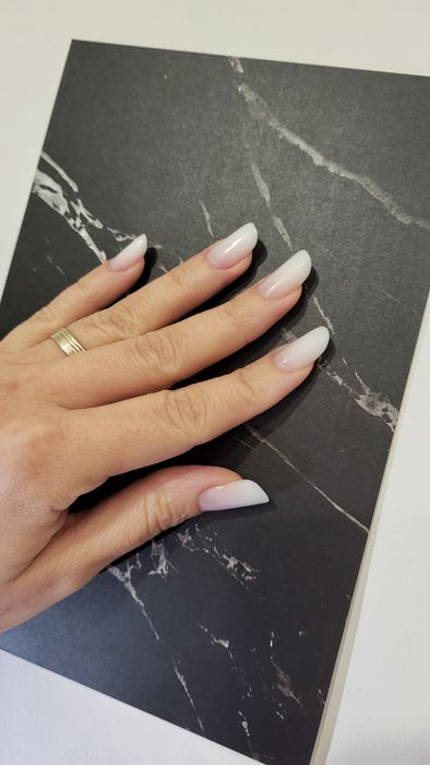 Unghii cu gel Piatra Neamț