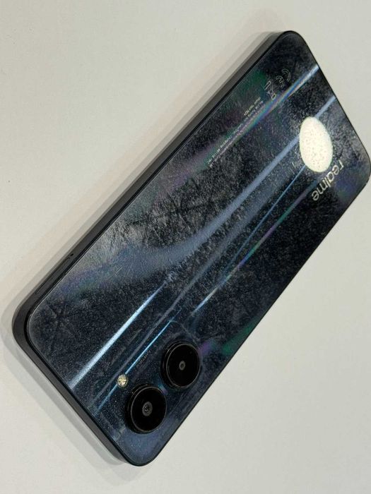 Realme C33 – 4GB RAM / 64GB