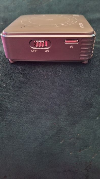 Mini video proiector Qiaolet Android 9.0