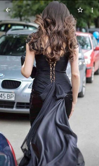 Черна бална рокля