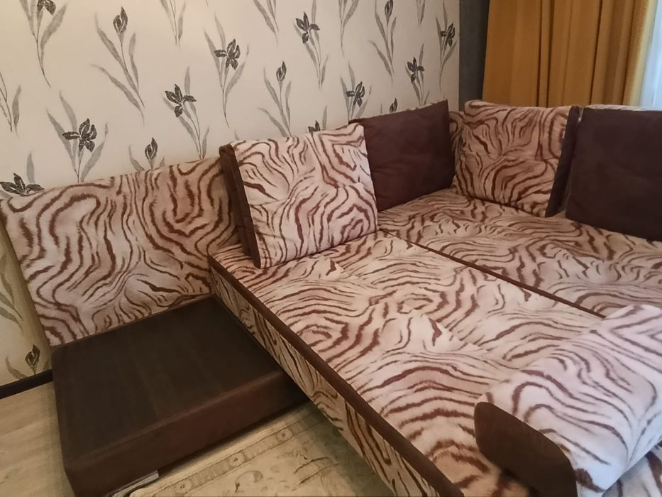 Продам угловой диван