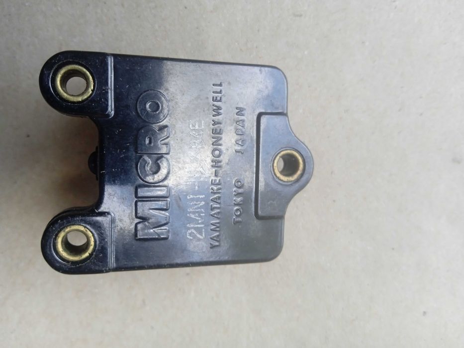 НОВЫЙ Концевой микро переключатель YAMATAKE-HONEYWELL 2MN1