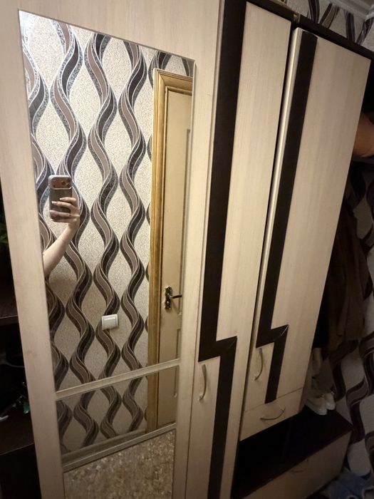 Бесплатно прихожая  (самовывоз)