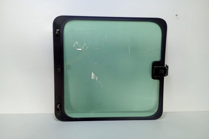 Geam  lateral Mercedes-Benz Sprinter a 2-a generatie 906 seria