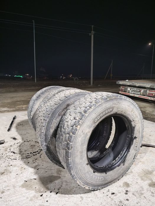 Грузовые шины в комплекте