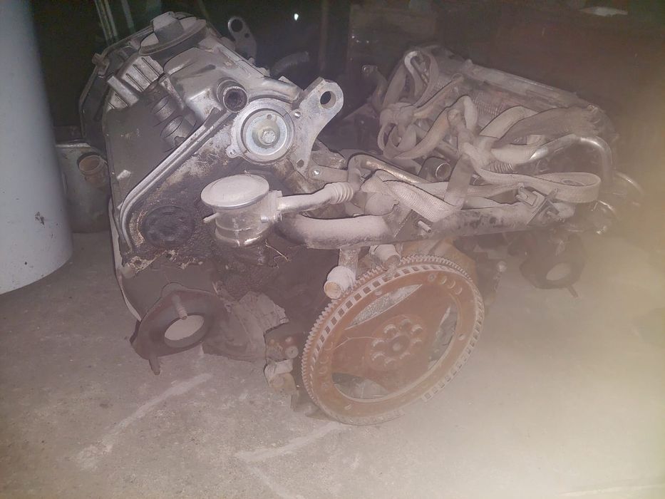 Продам двигатель 2,8