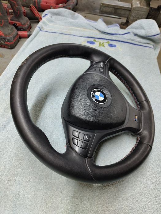 М руль БМВ X5 e70