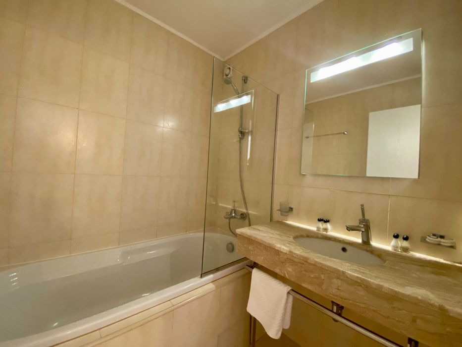 Продава се Четиристаен апартамент в Банско - 120 кв.м за 1042 €/кв.м - Снимка #12