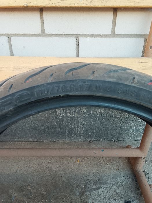 Шины мотоцикла 2 шт