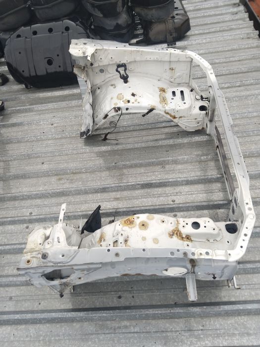 Телевизор, лонжерон Прадо 120