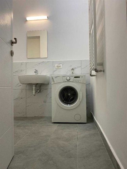 Дава се под наем Двустаен апартамент в Бургас, Изгрев - 57 кв.м за 204 € - Снимка #3