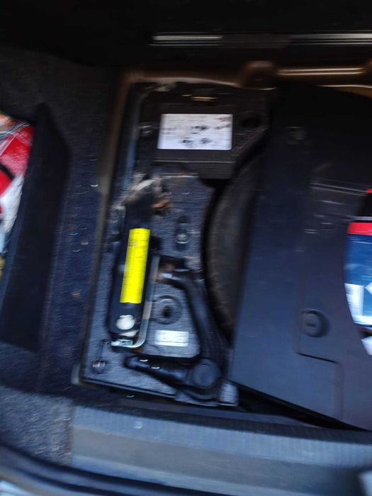 Vand masina volkwagen passat