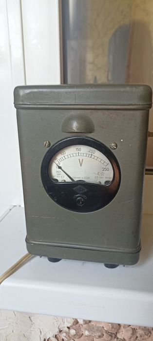 Продам вольтметр