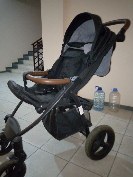 Продам коляску в хорошем состоянии