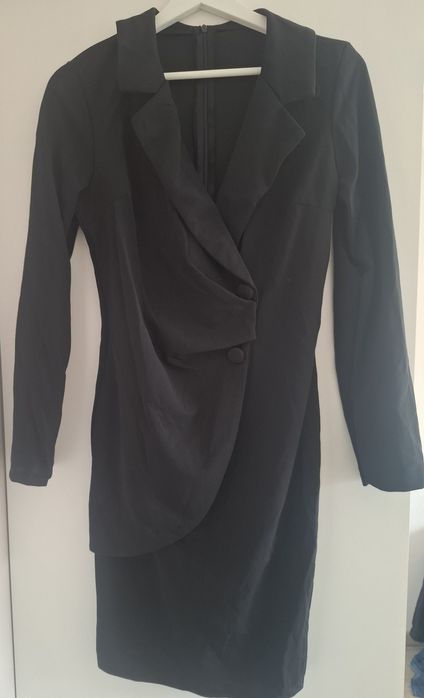 Дамска рокля с прехлупване