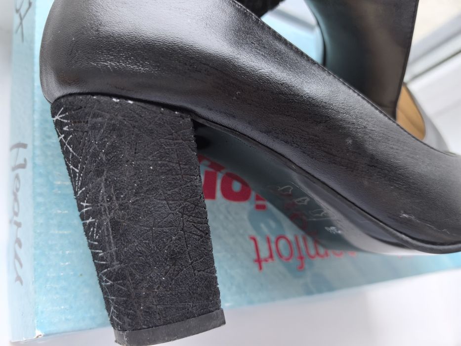 Pantofi piele toc mediu