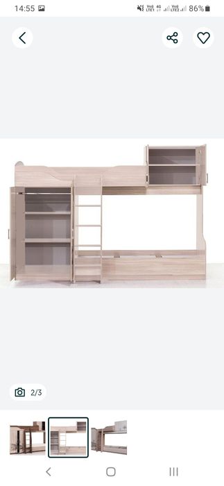 Двухярусная кровать со шкафами.