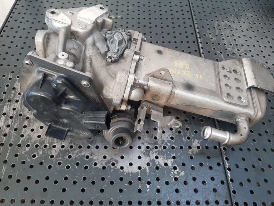 racitor gaze cu egr 2.0 tdi cgl audi q5 8r a4 b8 8k  03l131512dt xs2028  v29041282