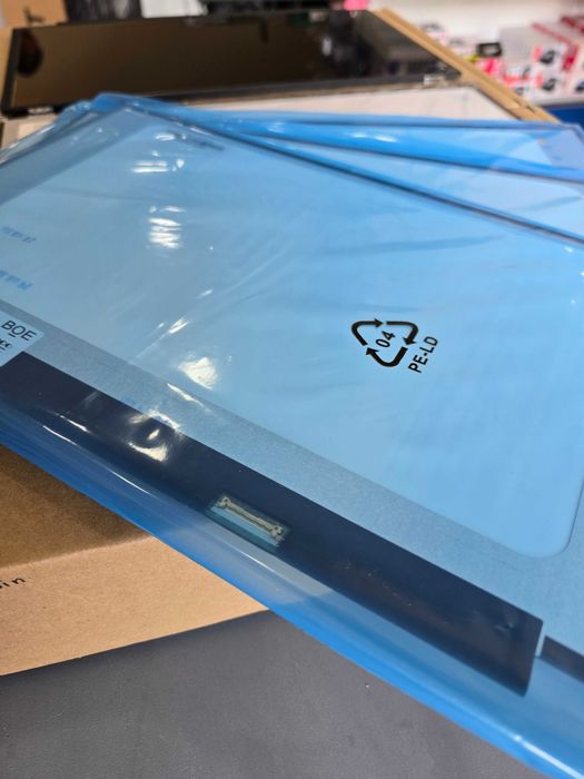 Noutbuklar uchun ekranlar optom naxlarda