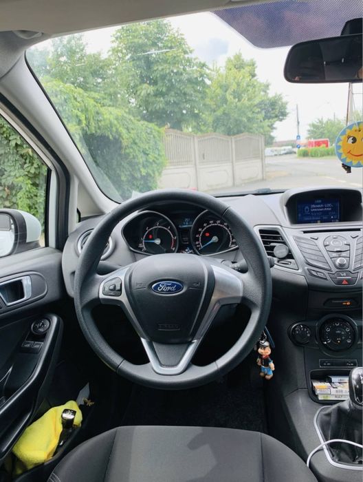 Vând Ford fiesta 2015 1.6 diesel