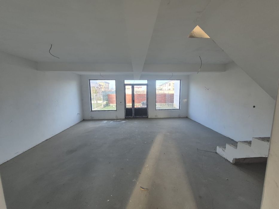 De vănzare 2 vile  P+1+M individuale premium.. construcții noi 2025 MA