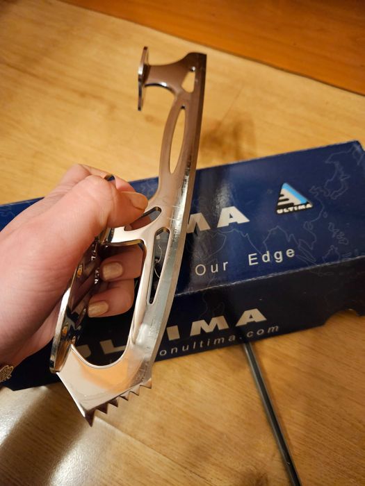 Ножове за кънки на лед