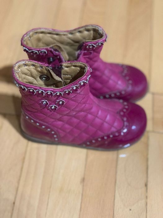 Пакет обуви на девочку 24-25 размер