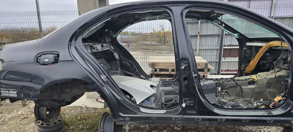 Lonjeron, aripa spate, Mercedes w213 facelift