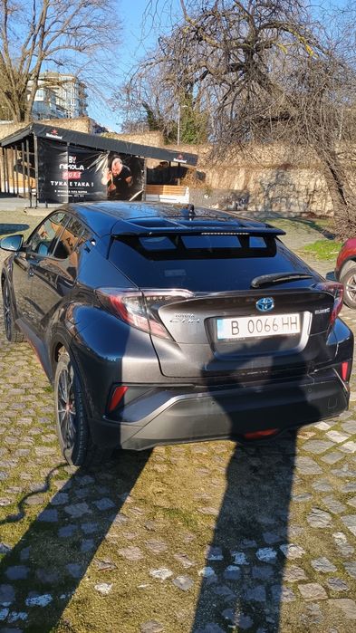 Toyota CH-R Hybrid